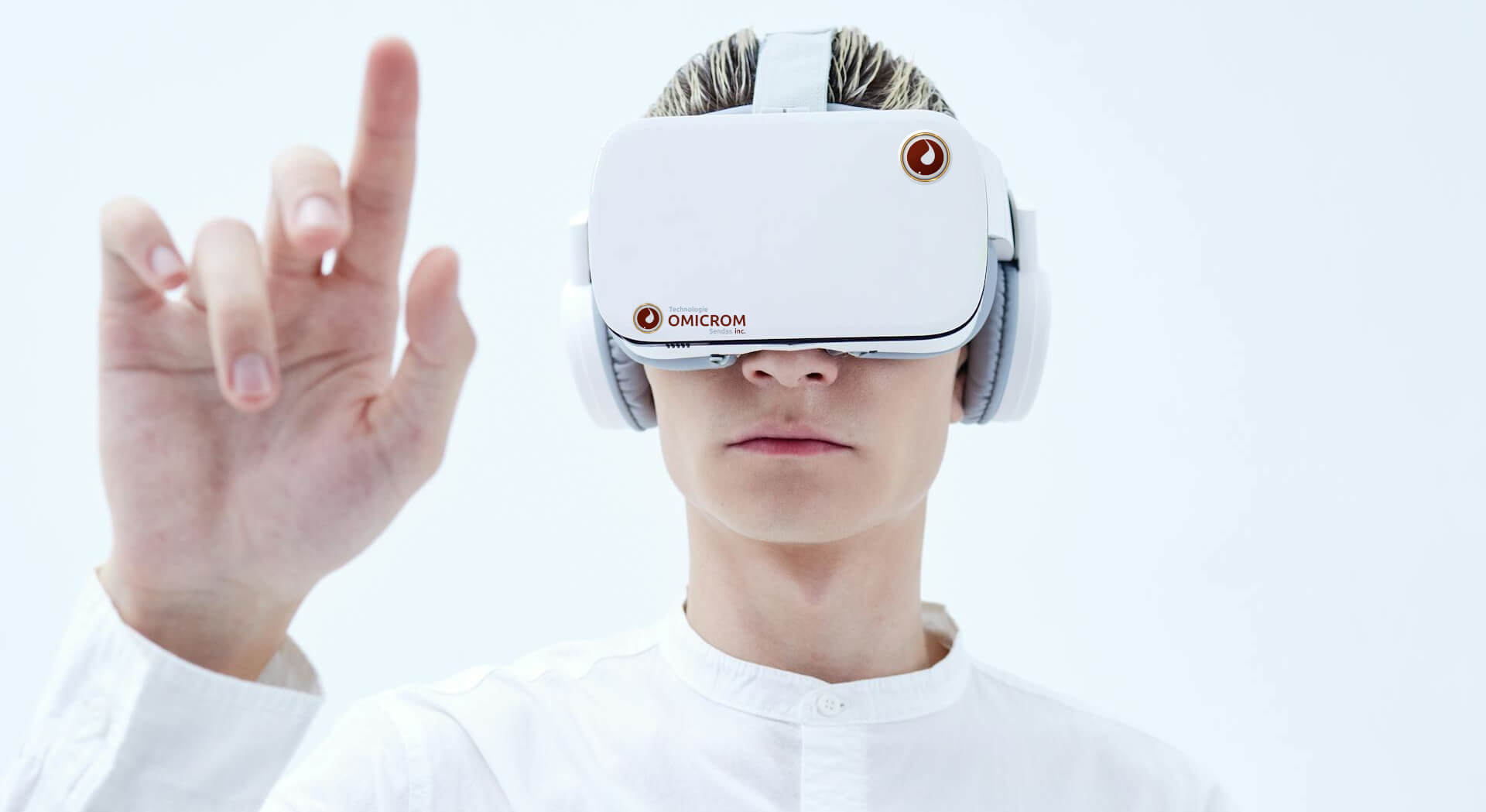 Omicrom Virtual image